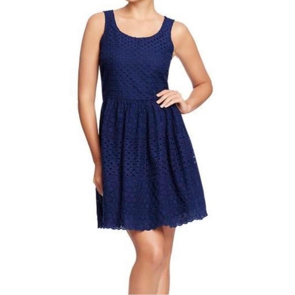 Old Navy Size 8 Blue Eyelet Fit Flare Lined Midi Dress Sleeveless Embroidered‎